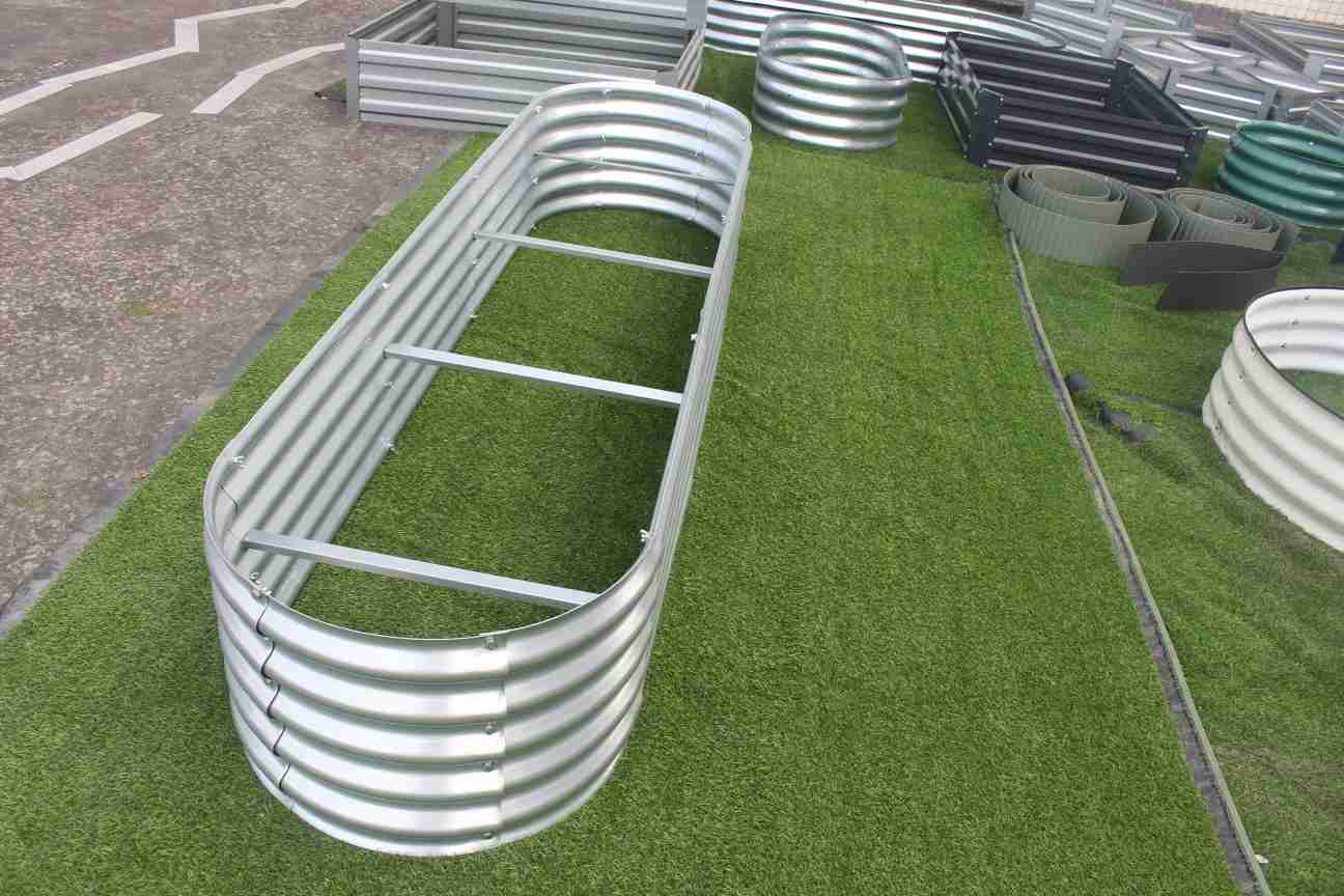 Customizable Oval Galvanized Garden Beds (6).jpg
