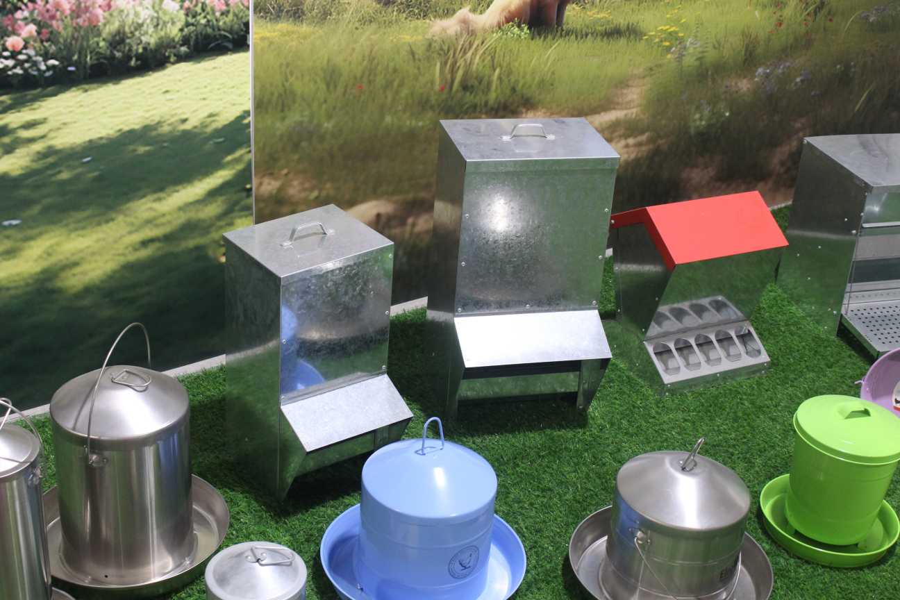 Chicken Feeders (5).jpg