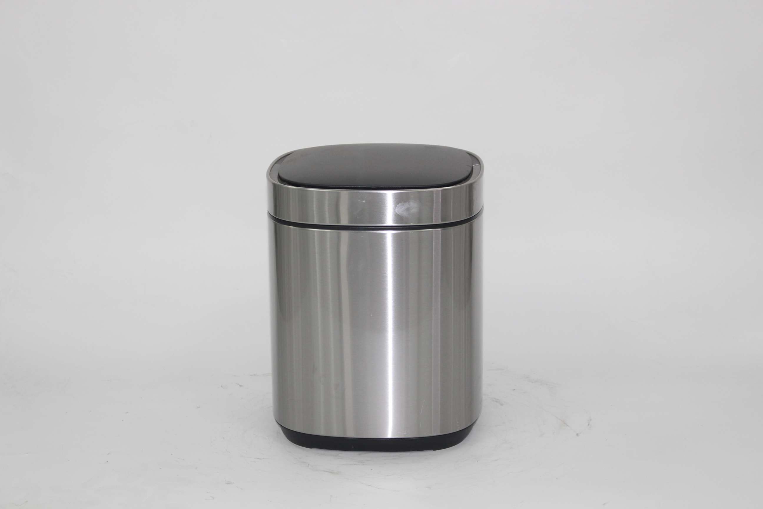  Stainless Steel Pedal Trash Bins (2).jpg