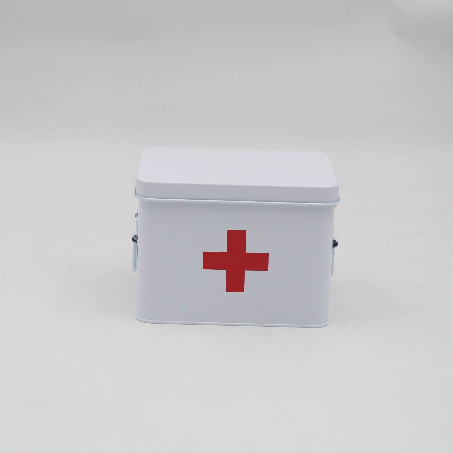 1718182664350225.jpg Galvanized Iron Medical Chest (2).jpg
